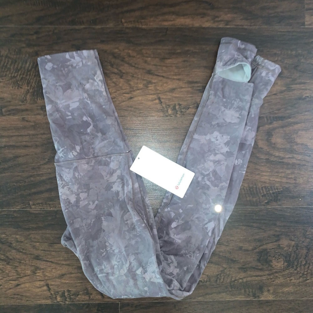 NWT Lululemon Hug Your Core SHR Tights 28” 4